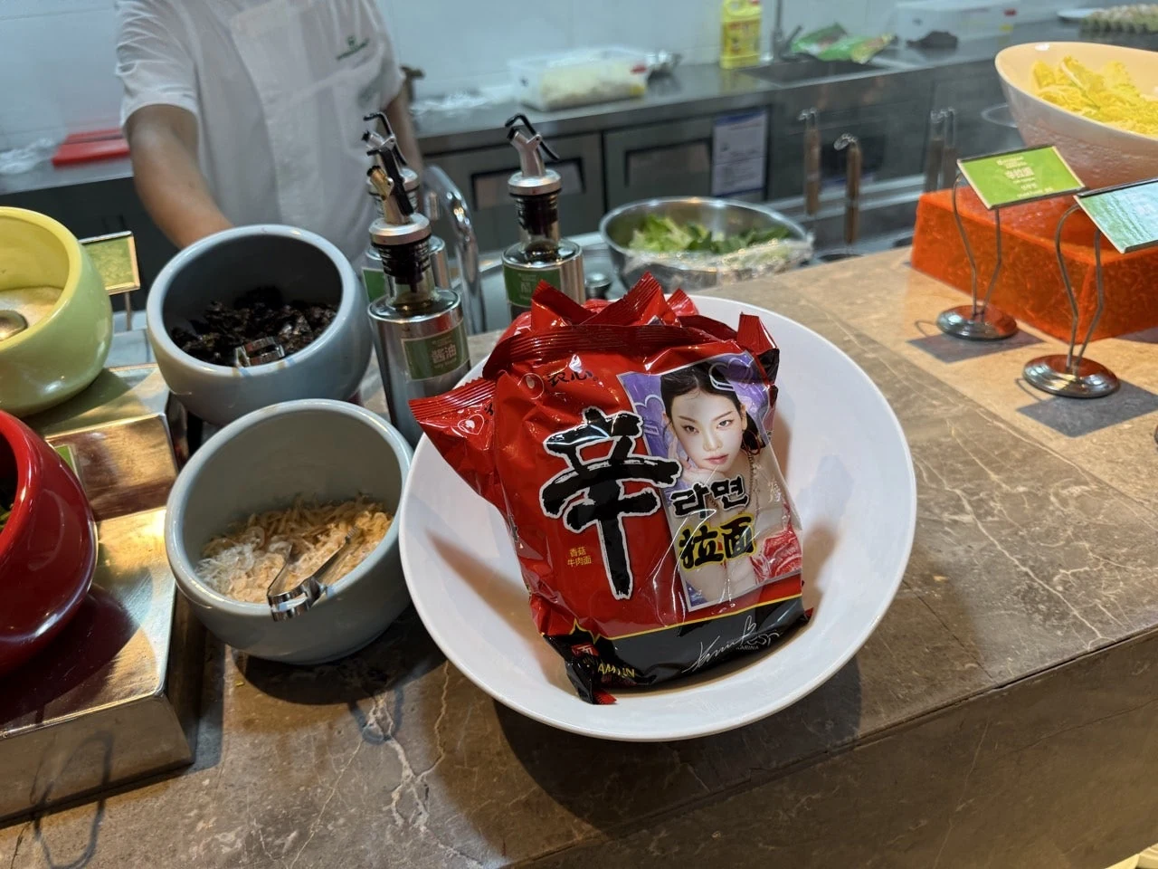 윈덤가든호텔 조식 라면 코너